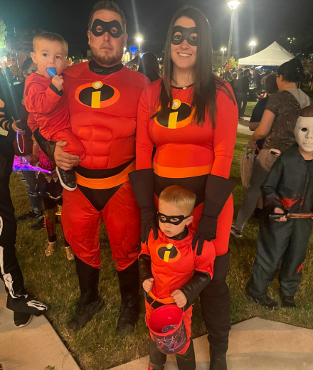 Family in The Incredible Family Halloween Costumes